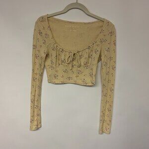Aeropostale womens top SZ S crop floral dainty cottagecore boho butter yellow